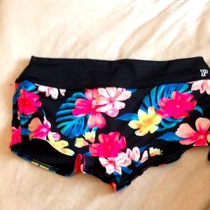 Tropical floral print swim/gym shorts size L PINK